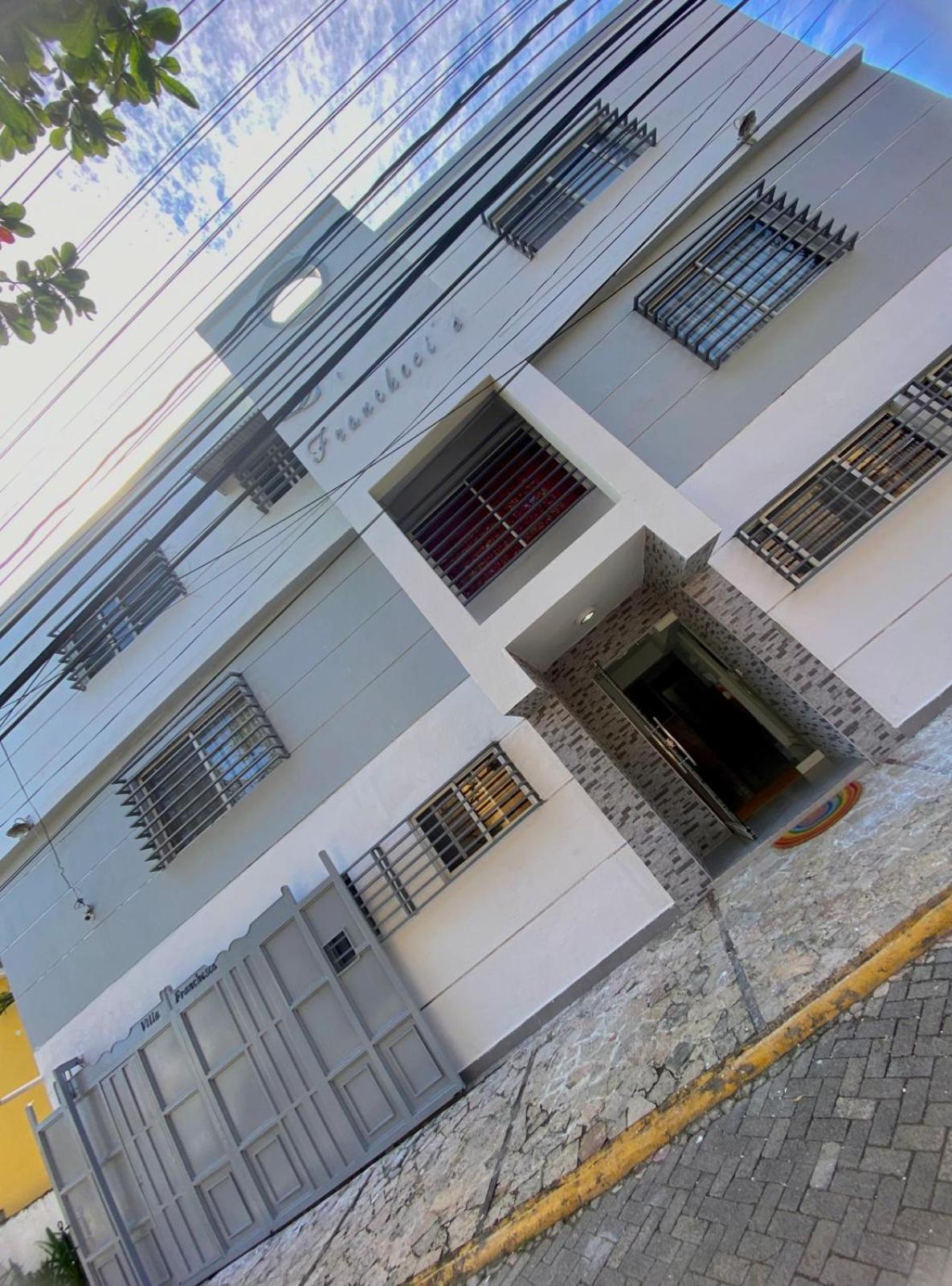 D' Franchesis Hostal Juan Dolio Exterior photo