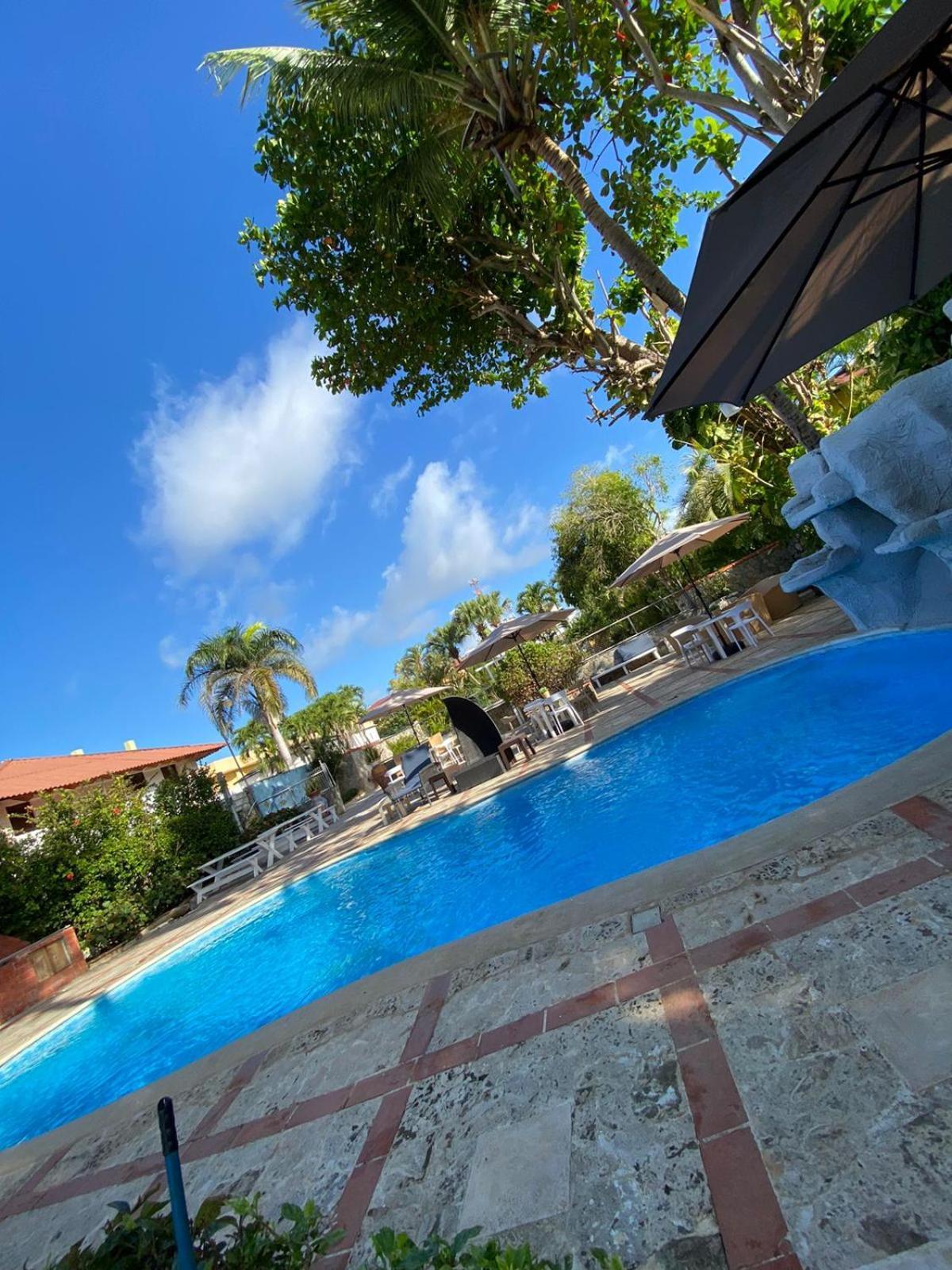 D' Franchesis Hostal Juan Dolio Exterior photo