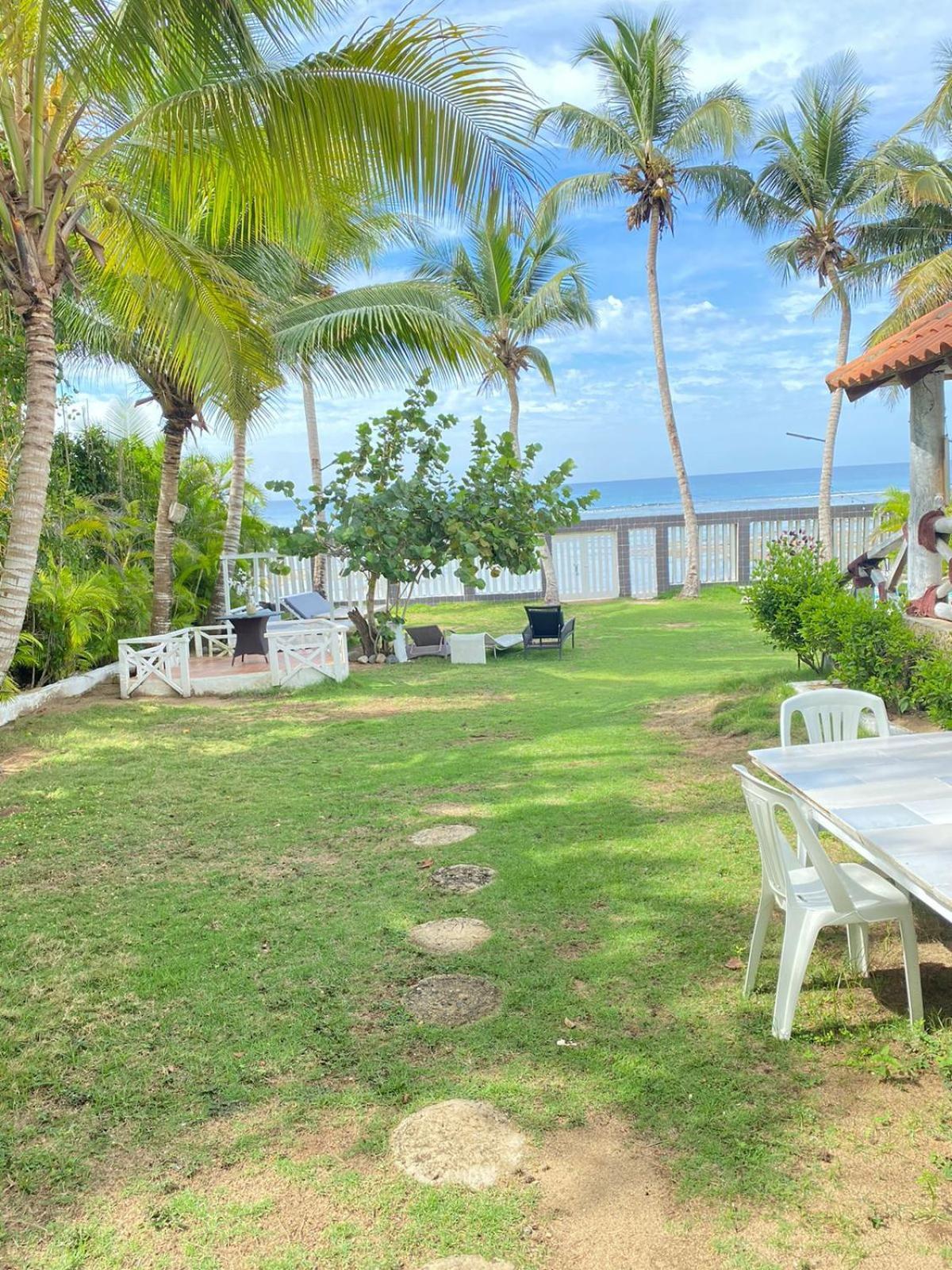 D' Franchesis Hostal Juan Dolio Exterior photo
